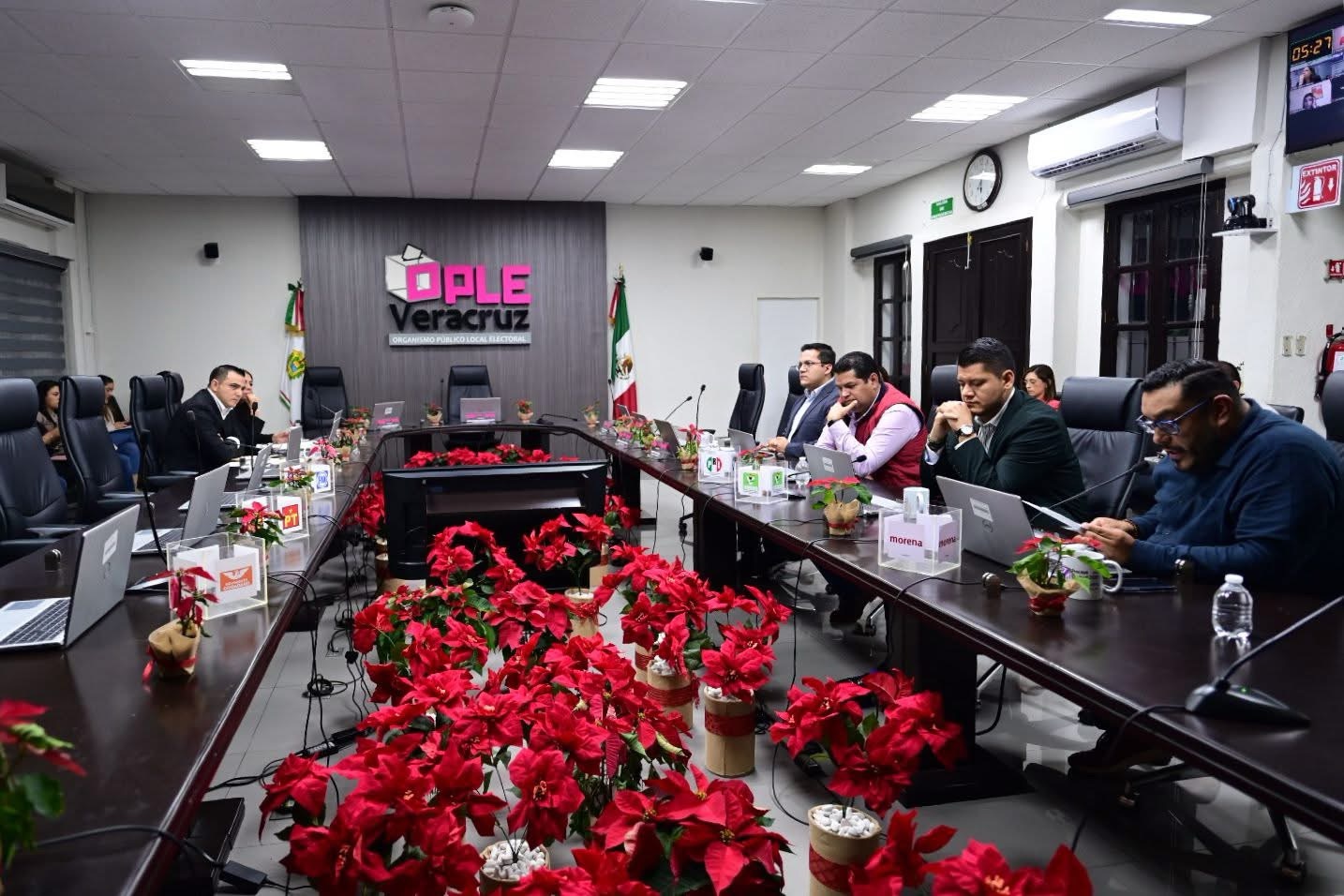 OPLE Veracruz determinan límites de financiamiento privado que recibirán los partidos en 2026