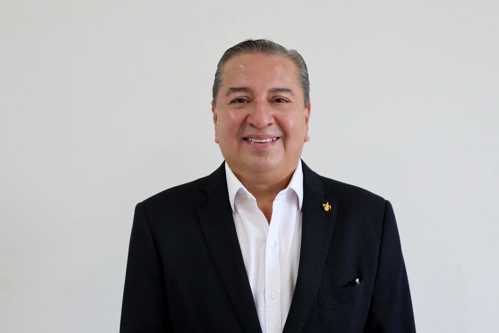 Dr. Rafael Vela Martínez