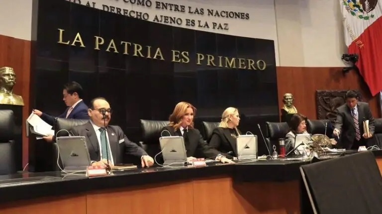 Senadores aprueban en lo general Reforma Laboral de las 40 horas