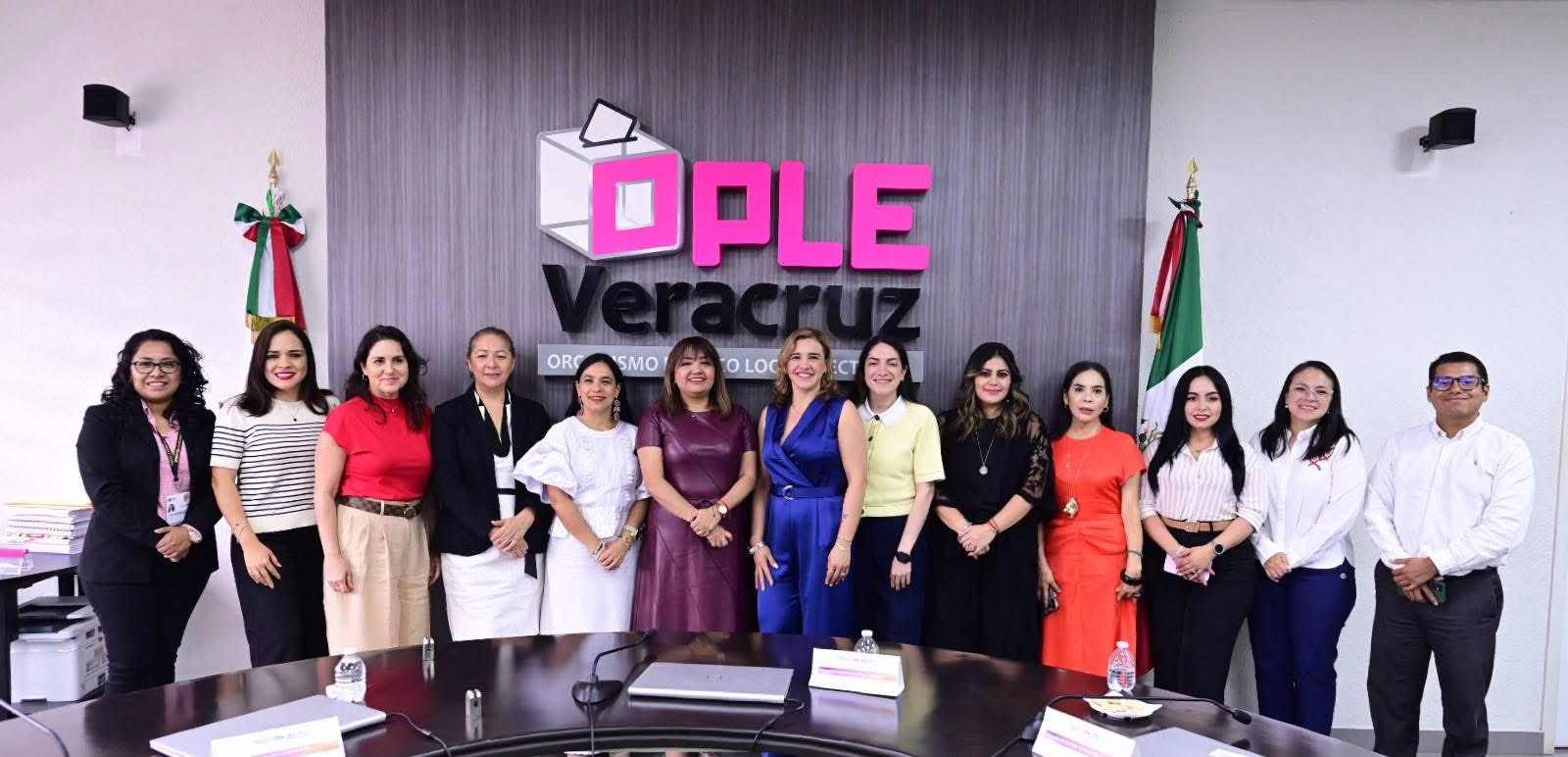Políticas indígenas representan a Veracruz en el curso “Martha Sánchez Néstor”