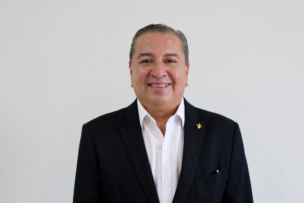 Dr. Rafael Vela Martínez