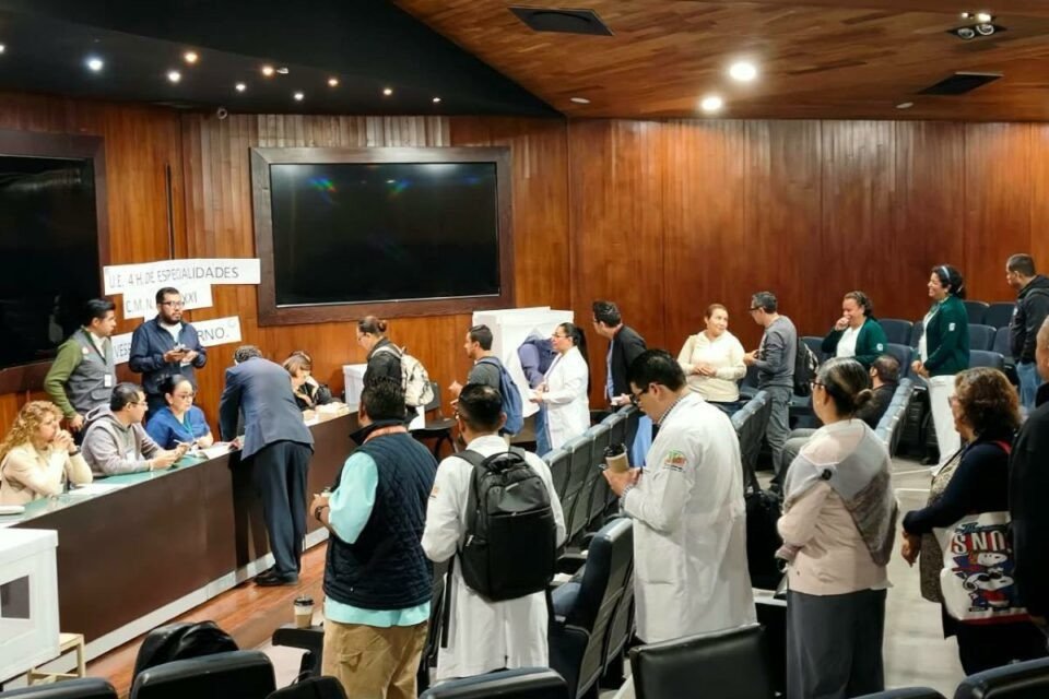 Consulta sindical del IMSS: NO al aumento salarial del 2.9%